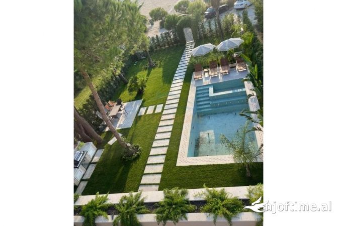 Shtepi ne shitje Vila Luksoze ne Durres, 6+1, Mobilimi E mobiluar, Pagesa 2,800,000  Euro.