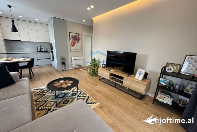 Shtepi ne shitje Apartament ne Tirane, 2+1, Mobilimi E mobiluar, Pagesa 265,000  Euro.