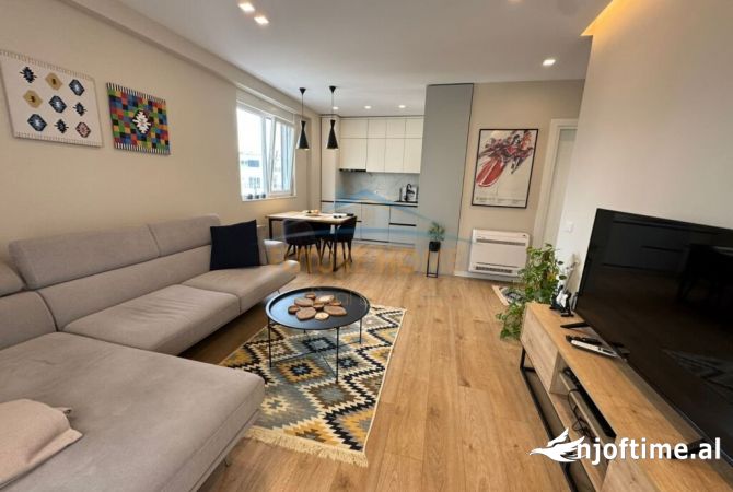 Shtepi ne shitje Apartament ne Tirane, 2+1, Mobilimi E mobiluar, Pagesa 265,000  Euro.