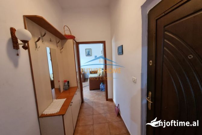 Shtepi ne shitje Apartament ne Tirane, 1+1, Mobilimi E mobiluar, Pagesa 128,000  Euro.