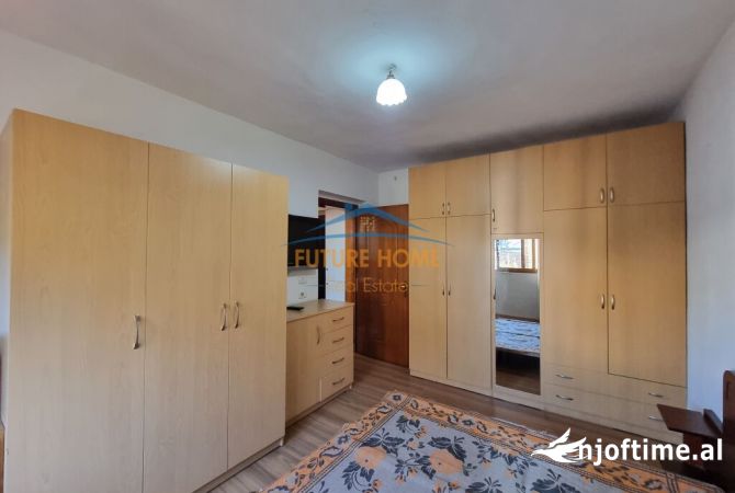 Shtepi ne shitje Apartament ne Tirane, 1+1, Mobilimi E mobiluar, Pagesa 128,000  Euro.