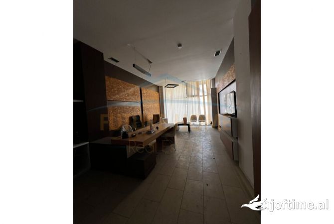 Shitet, Ambient, Condor Center, Tirane