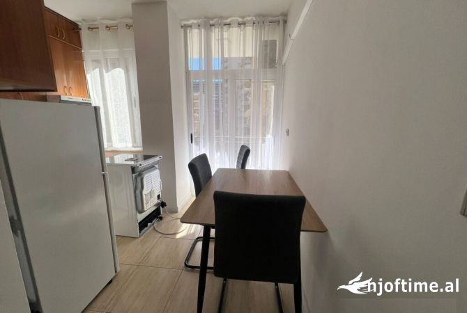 Shtepi me qera 1+1 ne Tirane - 650 Euro