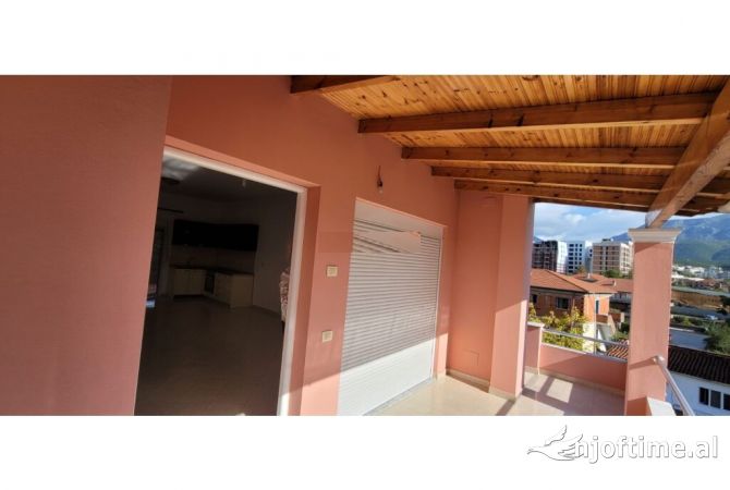 Shtepi ne shitje 6+1 ne Tirane - 295,000 Euro