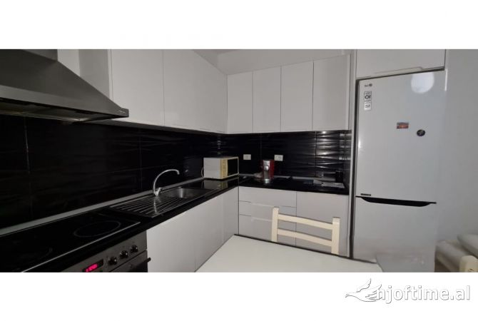 Shtepi me qera 2+1 ne Tirane - 400 Euro