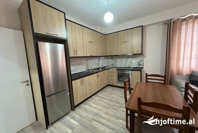 Shtepi me qera 2+1 ne Tirane - 500 Euro
