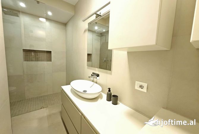 APARTAMENT 1+1 PER QIRA PRANE SHKOLLES SE KUQE 600 € /Muaj