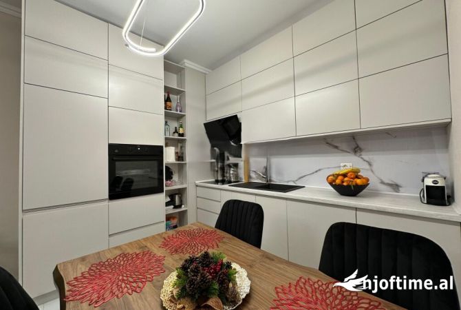 Shtepi me qera 2+1 ne Tirane - 600 Euro