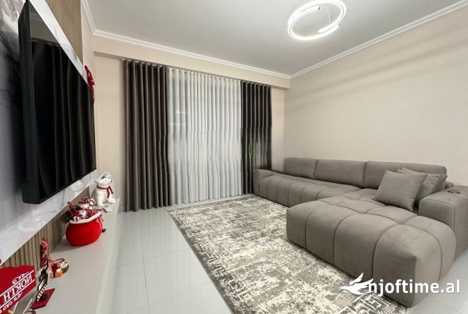 Shtepi me qera 2+1 ne Tirane - 600 Euro
