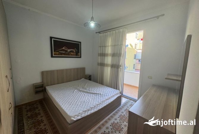 Shtepi me qera 2+1 ne Tirane - 500 Euro