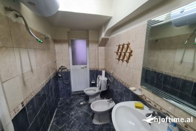 Shtepi me qera 1+1 ne Tirane - 450 Euro