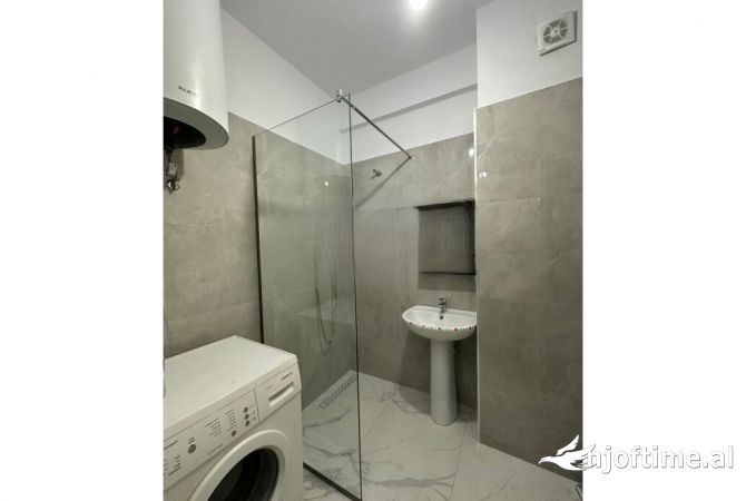 Shtepi me qera 2+1 ne Tirane - 500 Euro