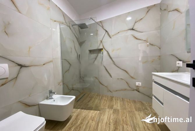 Shtepi me qera 3+1 ne Tirane - 600 Euro