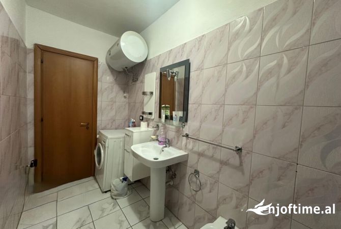 Shtepi me qera 1+1 ne Tirane - 550 Euro