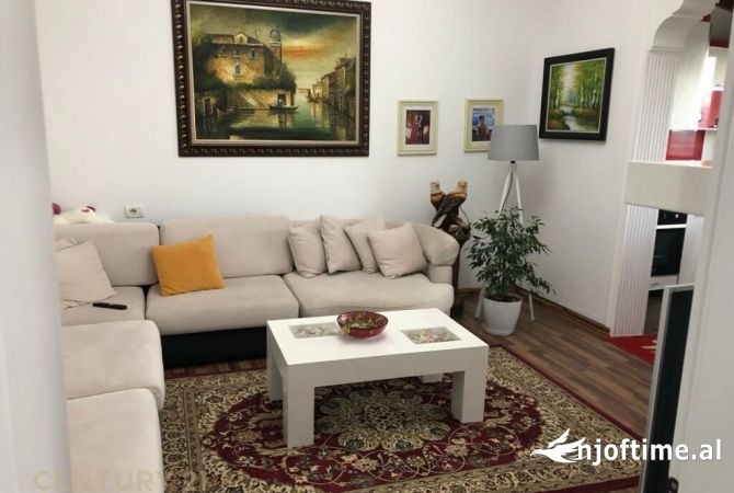 Shtepi me qera 2+1 ne Tirane - 500 Euro