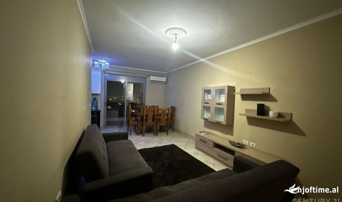 Shtepi me qera Apartament ne Tirane, 2+1, Mobilimi E mobiluar, Pagesa 450  Euro.