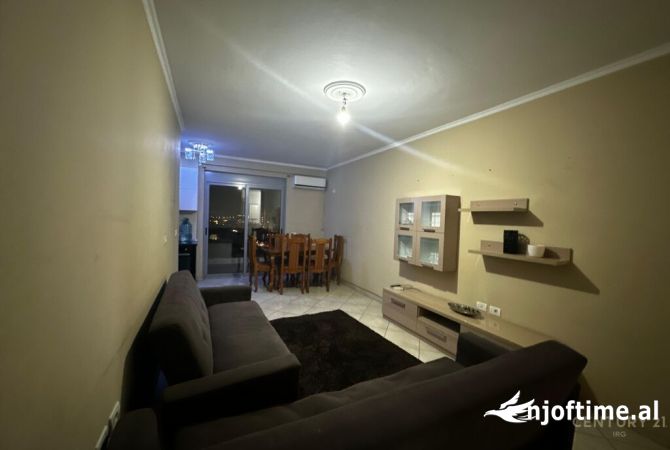 Apartament 2+1 ngjitur me Spitalin Hygea 450 € /Muaj