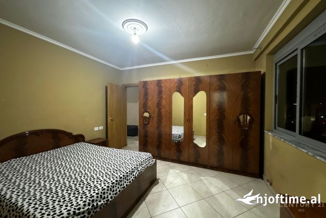 Shtepi me qera Apartament ne Tirane, 2+1, Mobilimi E mobiluar, Pagesa 450  Euro.