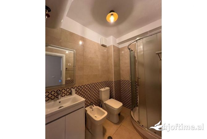 Shtepi me qera 1+1 ne Tirane - 600 Euro
