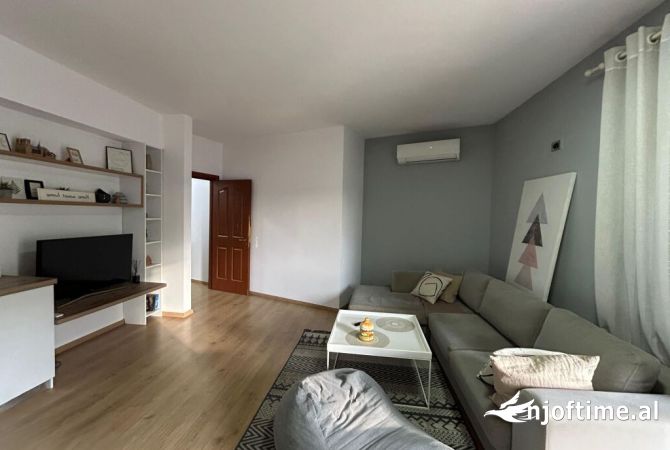 Shtepi me qera 1+1 ne Tirane - 650 Euro