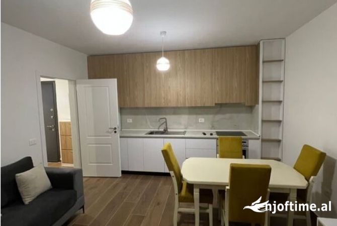 Shtepi me qera 1+1 ne Tirane - 500 Euro