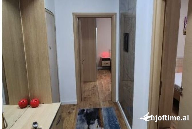 Shtepi me qera 2+1 ne Tirane - 700 Euro