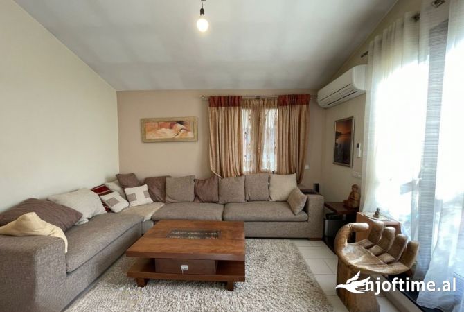 Shtepi me qera 2+1 ne Tirane - 600 Euro