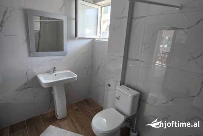 Shtepi me qera 2+1 ne Tirane - 500 Euro
