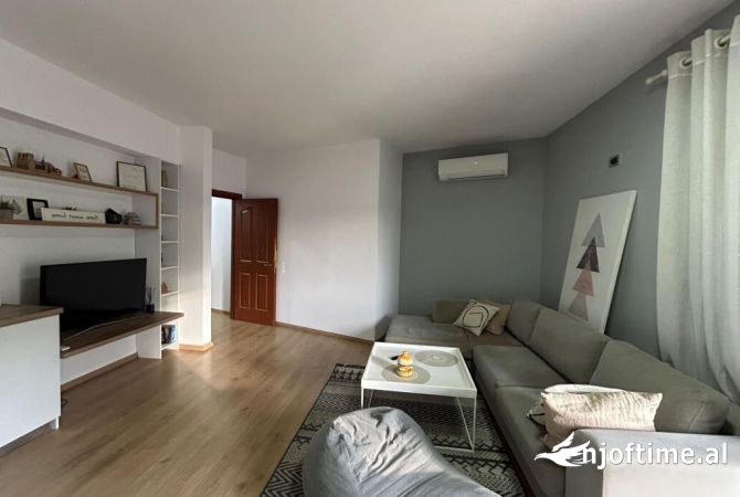 Shtepi me qera 1+1 ne Tirane - 650 Euro