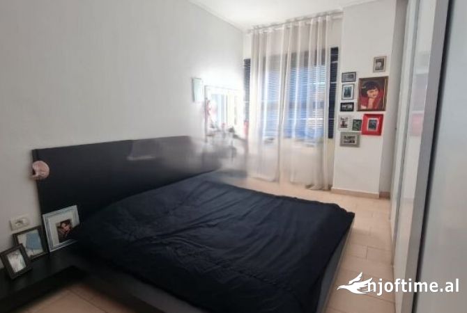 Shtepi me qera 1+1 ne Tirane - 460 Euro