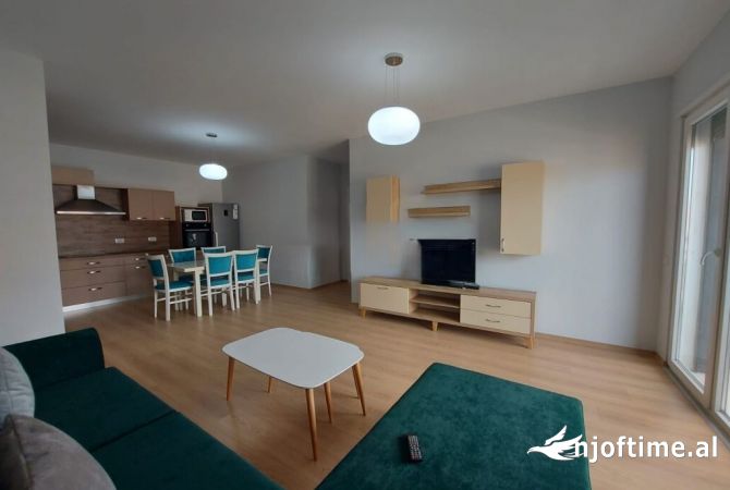 Shtepi me qera 2+1 ne Tirane - 550 Euro