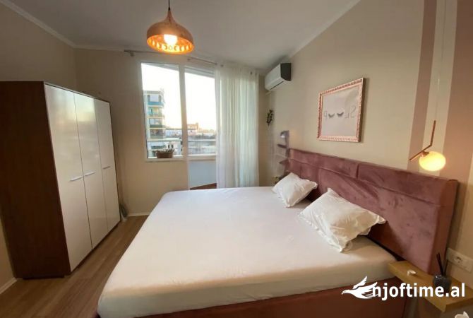 Shtepi me qera 1+1 ne Tirane - 650 Euro