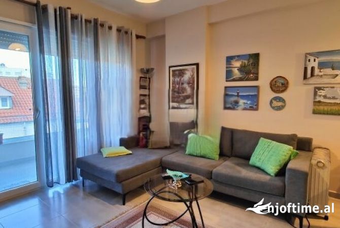 Shtepi me qera 1+1 ne Tirane - 630 Euro
