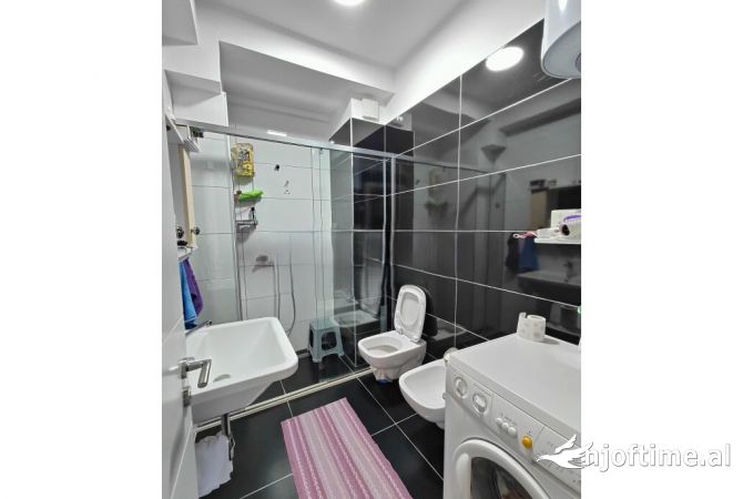 Shtepi me qera 1+1 ne Tirane - 630 Euro