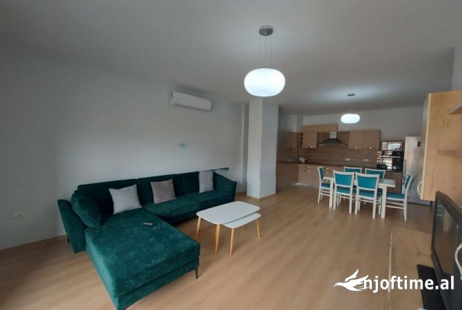 Shtepi me qera 2+1 ne Tirane - 550 Euro