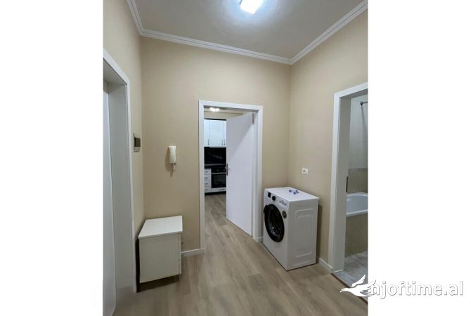 Shtepi me qera 1+1 ne Tirane - 700 Euro