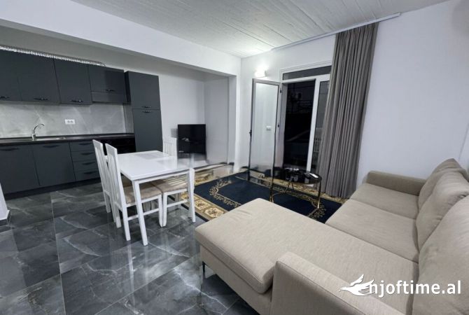 Shtepi me qera 1+1 ne Tirane - 400 Euro