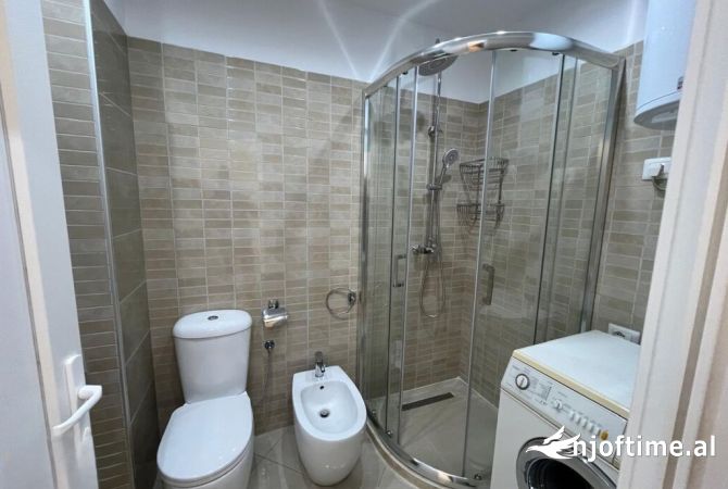 Shtepi me qera 2+1 ne Tirane - 750 Euro