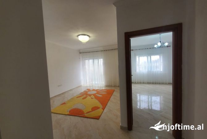 Shtepi ne shitje 1+1 ne Tirane - 78,000 Euro