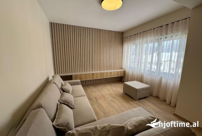 Shtepi me qera 2+1 ne Tirane - 650 Euro