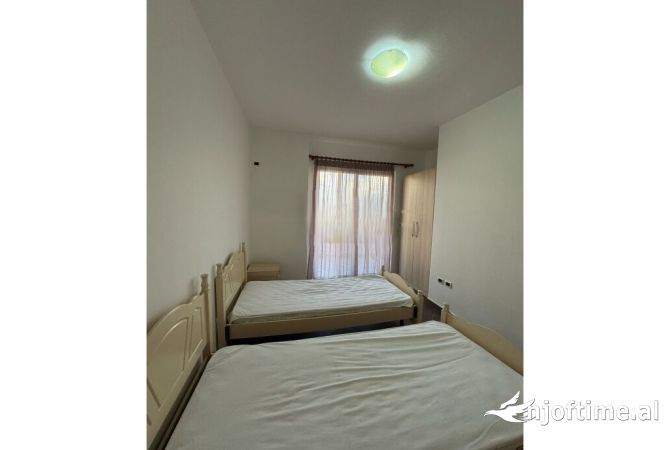 Shtepi me qera 2+1 ne Tirane - 400 Euro