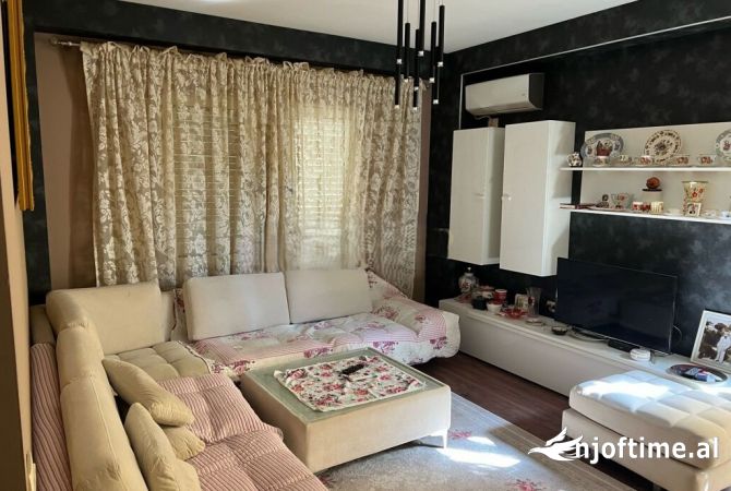 Shtepi ne shitje 1+1 ne Tirane - 145,000 Euro