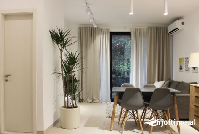 APARTAMENT STUDIO SUPER I MOBILUAR! 600 € /Muaj