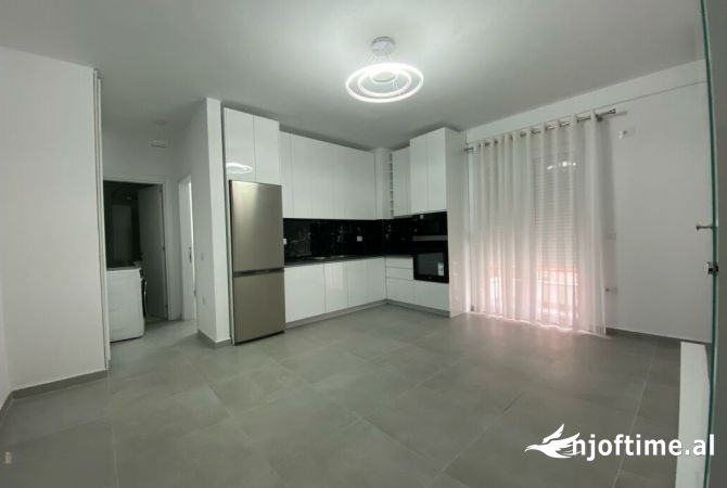 Shtepi me qera 1+1 ne Tirane - 400 Euro
