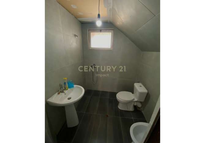 AMBIENT BIZNESI DUBLEKS PER SHITJE PRANE KOMISARIATIT NR. 4