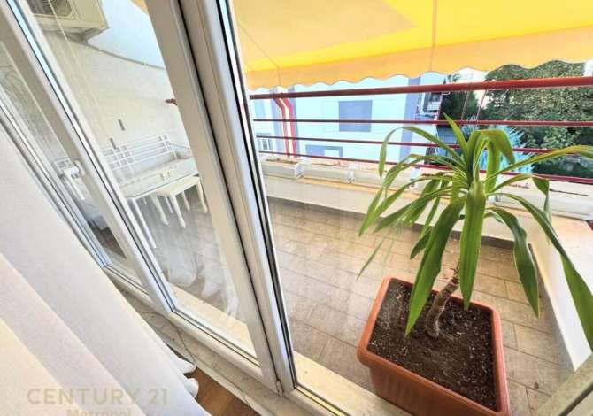 Shtepi me qera 2+1 ne Tirane - 800 Euro