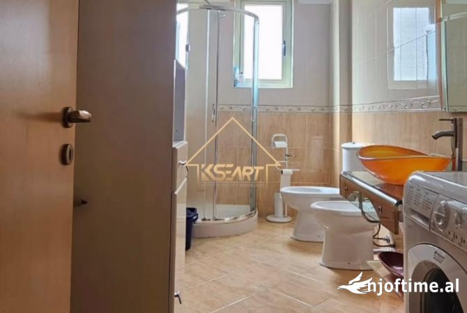 Shtepi ne shitje Apartament ne Vlore, 2+1, Mobilimi E mobiluar, Pagesa 110,000  Euro.