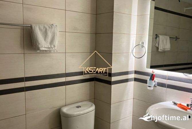 Shtepi ne shitje Apartament ne Vlore, 1+1, Mobilimi E mobiluar, Pagesa 172,000  Euro.