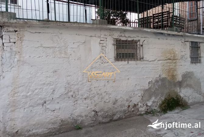 Shtepi ne shitje 3+1 ne Vlore - 30,000 Euro