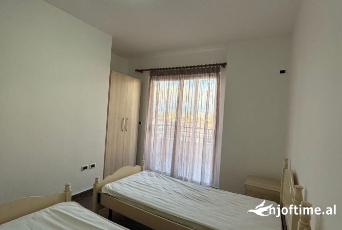 Shtepi me qera Apartament ne Tirane, 2+1, Mobilimi E mobiluar, Pagesa 45,000  Leke.
